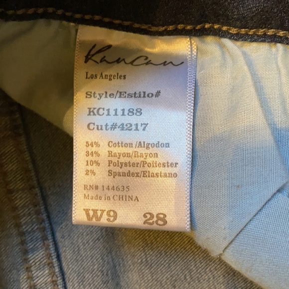 KanCan Wms Jeans. Size 9/ 28. Dark jeans. Distressed detail. GREAT CONDITION. - Picture 4 of 10